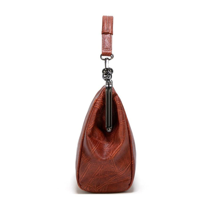 Mila | Torebka w stylu vintage zapinana na klapę