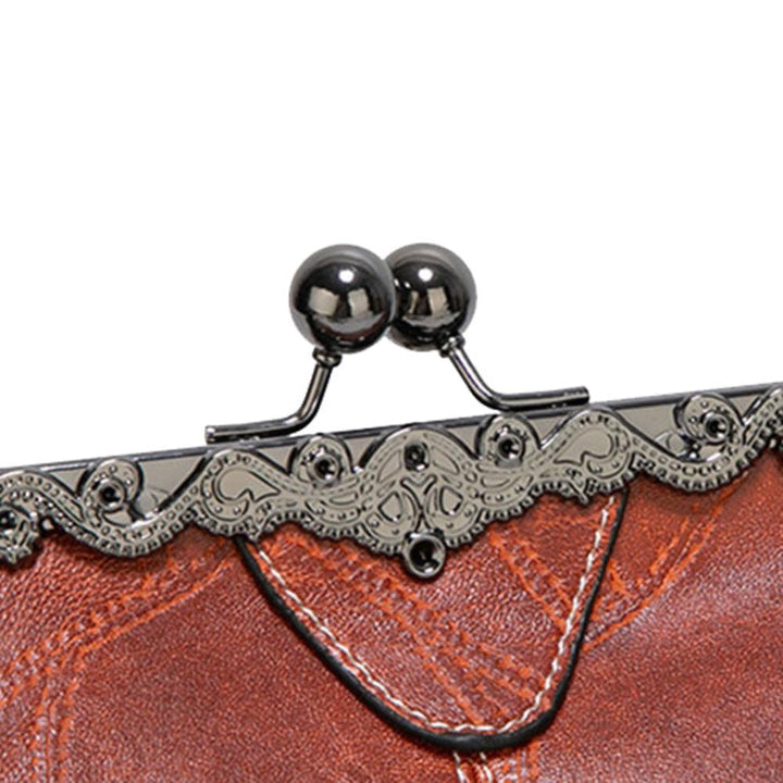Mila | Torebka w stylu vintage zapinana na klapę