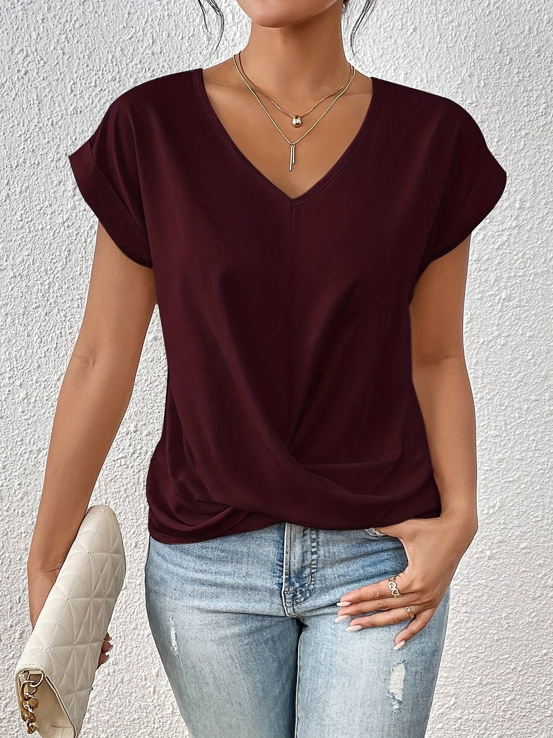 Cecylia | Casual T-shirt z dekoltem w kształcie serca