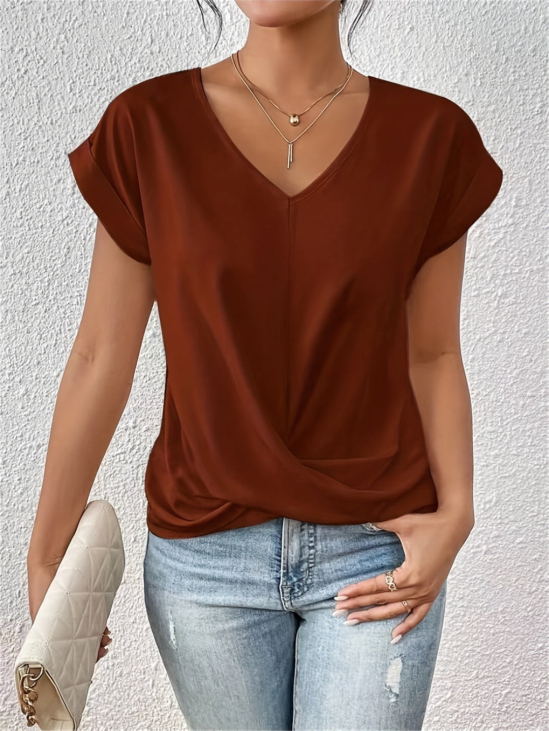 Cecylia | Casual T-shirt z dekoltem w kształcie serca